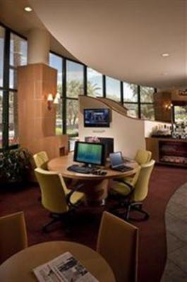 фото отеля DoubleTree Suites by Hilton Phoenix