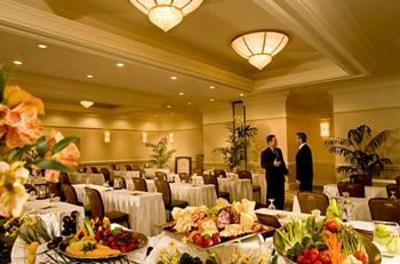 фото отеля DoubleTree Suites by Hilton Phoenix