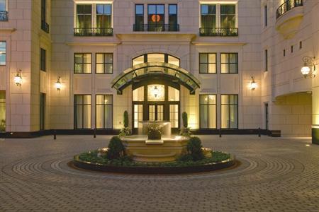 фото отеля Waldorf Astoria Chicago
