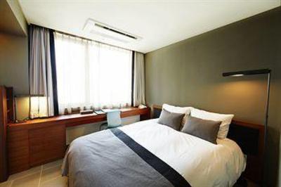 фото отеля Shinshin Hotel Myeongdong