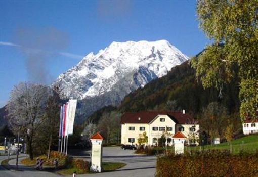 фото отеля Landhaus Schloss Stainach