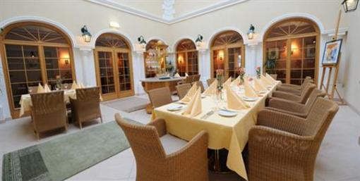 фото отеля Landhaus Schloss Stainach