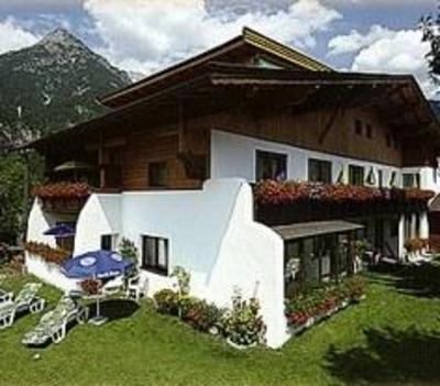 фото отеля Gastehaus Eder Sankt Ulrich am Pillersee