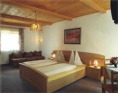 фото отеля Gastehaus Eder Sankt Ulrich am Pillersee