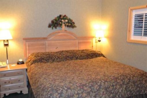 фото отеля Crooked River Lodge