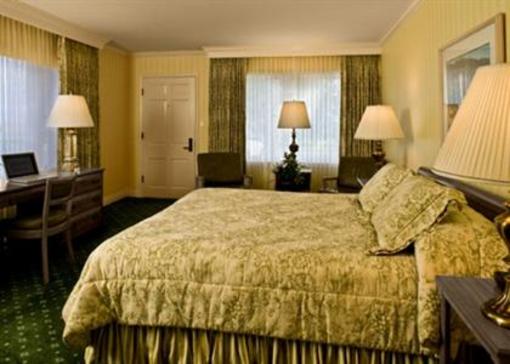 фото отеля Little America Hotel