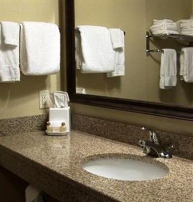 фото отеля Cobblestone Inn & Suites Brillion