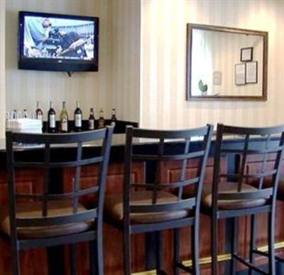 фото отеля Cobblestone Inn & Suites Brillion