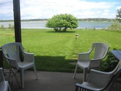 фото отеля Lakeview Bed and Breakfast