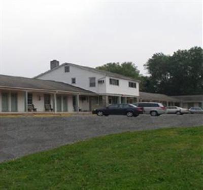 фото отеля Red Carpet Inn Suites Morgantown