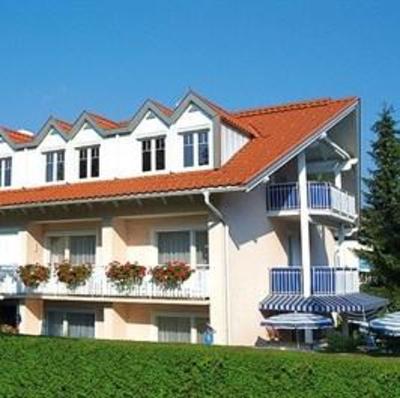 фото отеля Happy House Das Frohliche Urlaubszuhause