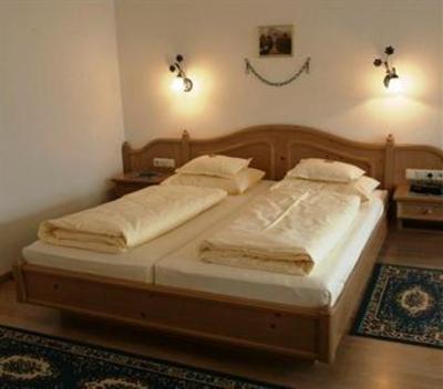 фото отеля Hotel Sonne St. Johann in Tyrol