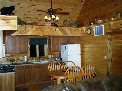 фото отеля Bear Grove Cabins Bed & Breakfast