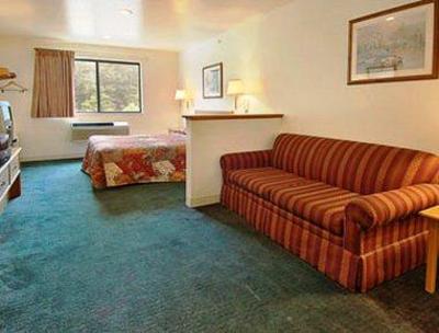 фото отеля Super 8 Prince Frederick