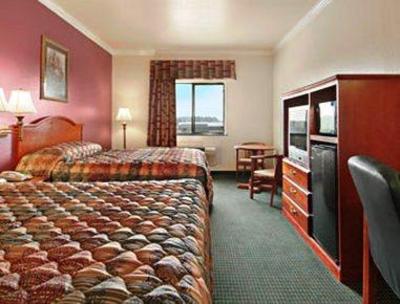 фото отеля Super 8 Brookshire