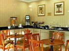 фото отеля Super 8 Brookshire