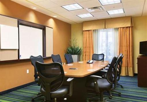 фото отеля Fairfield Inn & Suites Weirton