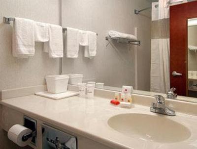 фото отеля Ramada Limited Hotel Mount Sterling