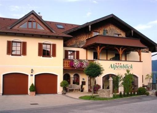 фото отеля Alpenblick Pension Appartements Faistenau