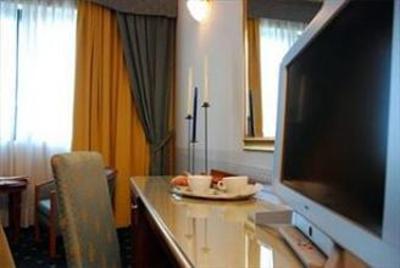 фото отеля Victoria Hotel/Residence