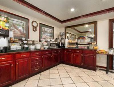 фото отеля Baymont Inn Jonesboro