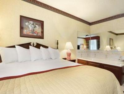 фото отеля Baymont Inn Jonesboro