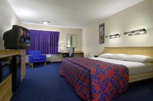 фото отеля Red Roof Inn Westlake