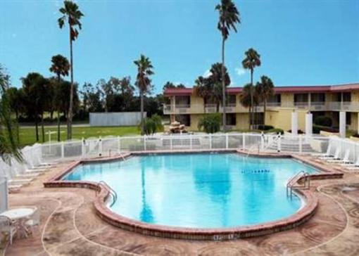 фото отеля Holiday Villas