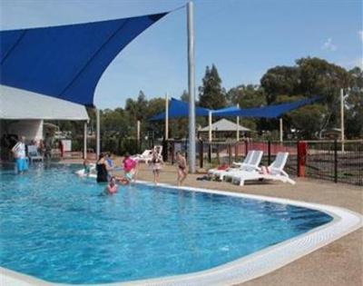 фото отеля BIG4 Deniliquin Paringa Holiday Park Cabins