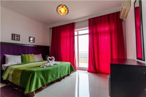 фото отеля Phoenicia Holiday Resort
