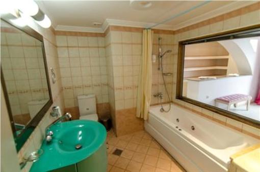 фото отеля Phoenicia Holiday Resort