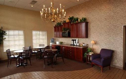 фото отеля Bluegrass Extended Stay Hotel