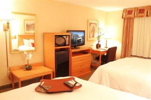 фото отеля Hampton Inn & Suites Addison