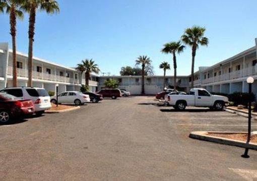 фото отеля Quality Inn Flamingo Tucson