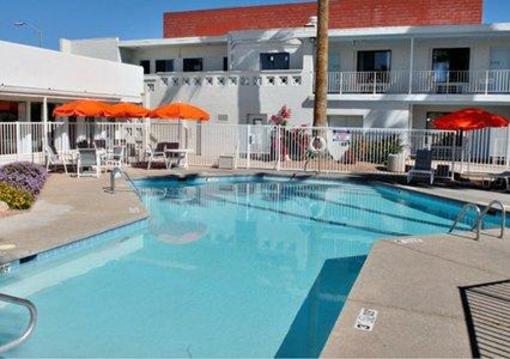 фото отеля Quality Inn Flamingo Tucson