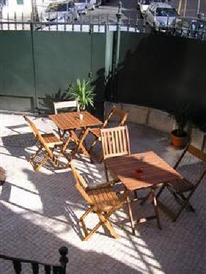 фото отеля Oasis Backpackers' Mansion