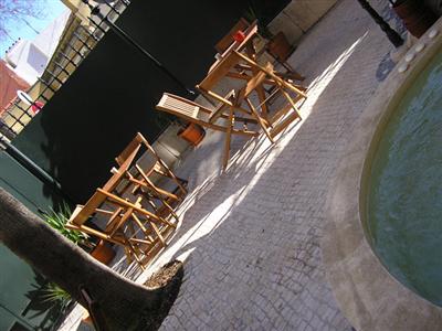 фото отеля Oasis Backpackers' Mansion