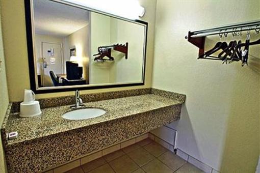 фото отеля Motel 6 Washington DC/Convention Center