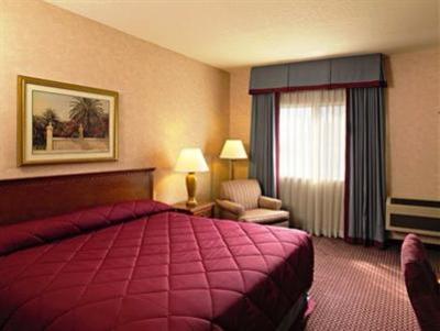 фото отеля Piccadilly Inn Express