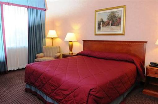 фото отеля Piccadilly Inn Express