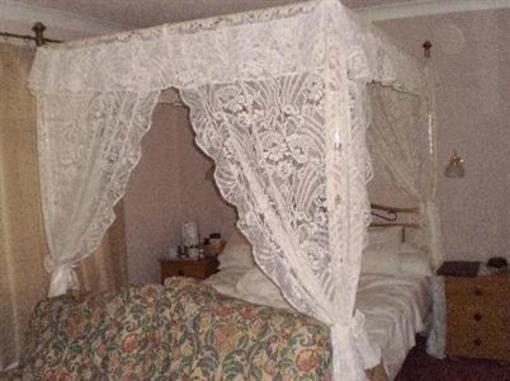 фото отеля Castle Lodge Guest House Horley