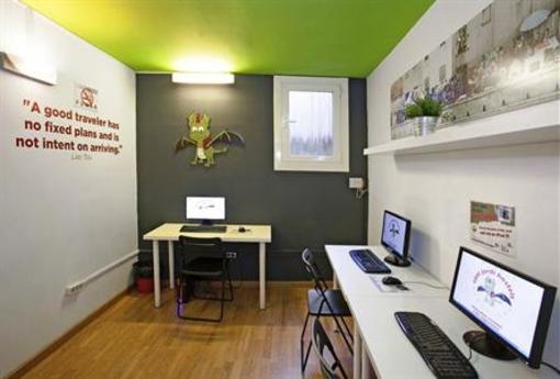 фото отеля Sant Jordi Diagonal Hostel Barcelona