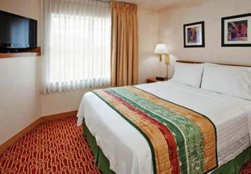 фото отеля TownePlace Suites Central Northwest Freeway