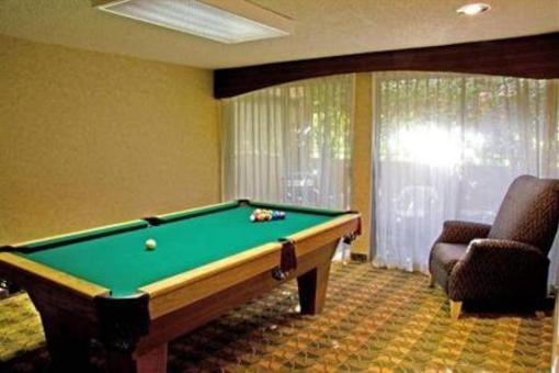 фото отеля BEST WESTERN PLUS Royal Palace Inn & Suites