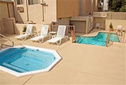 фото отеля BEST WESTERN PLUS Royal Palace Inn & Suites