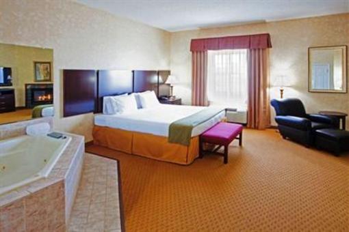 фото отеля Holiday Inn Express Prince Frederick