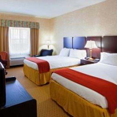 фото отеля Holiday Inn Express Prince Frederick