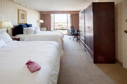 фото отеля Crowne Plaza Houston - Brookhollow