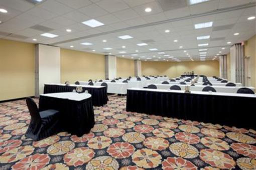 фото отеля Crowne Plaza Houston - Brookhollow