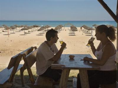 фото отеля Hotel Les Colombes